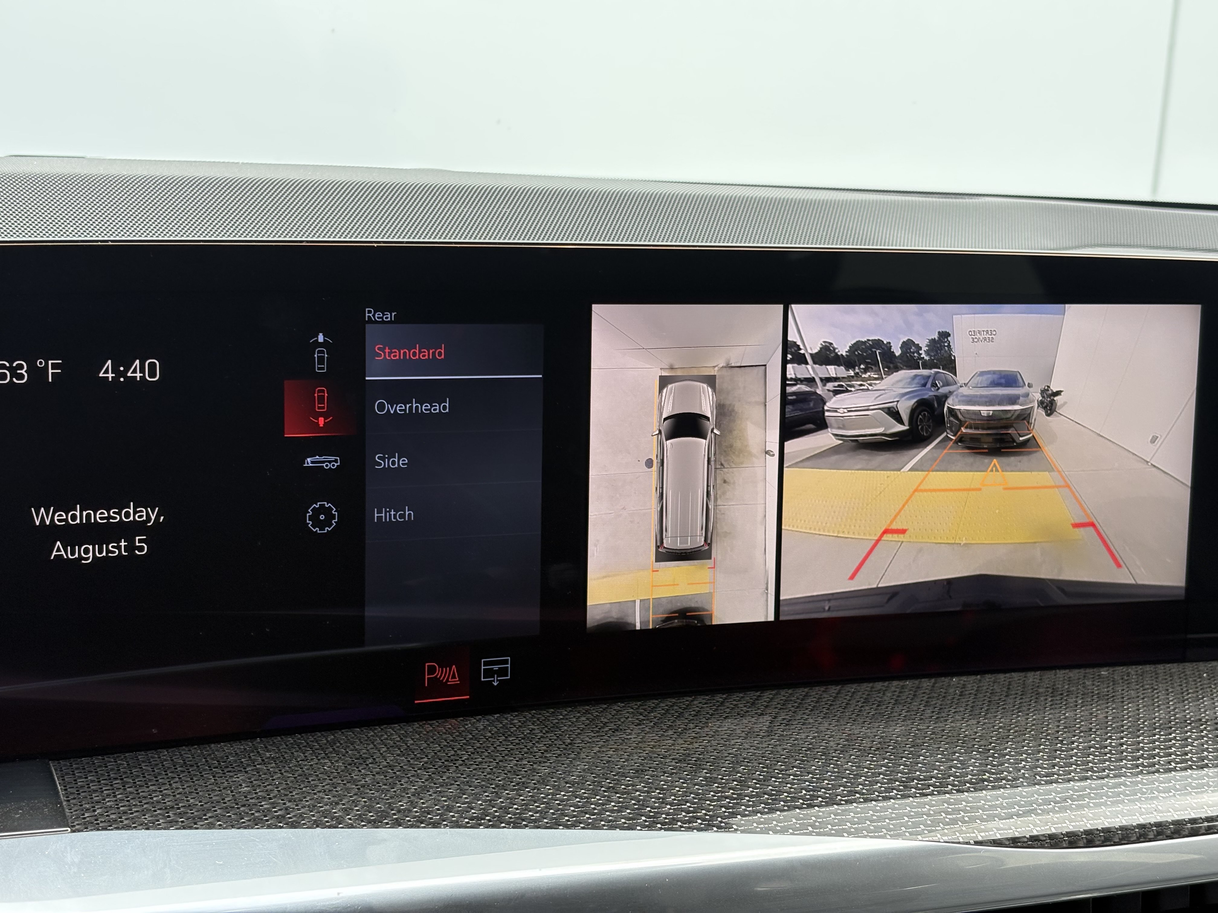 Certified 2025 Cadillac Escalade ESV V AWD/4WD image 26