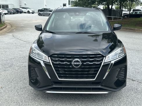 New 2024 Nissan Kicks S image 2