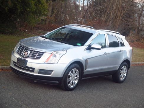 Used 2014 Cadillac SRX Luxury w/ Driver Awareness Package image 21