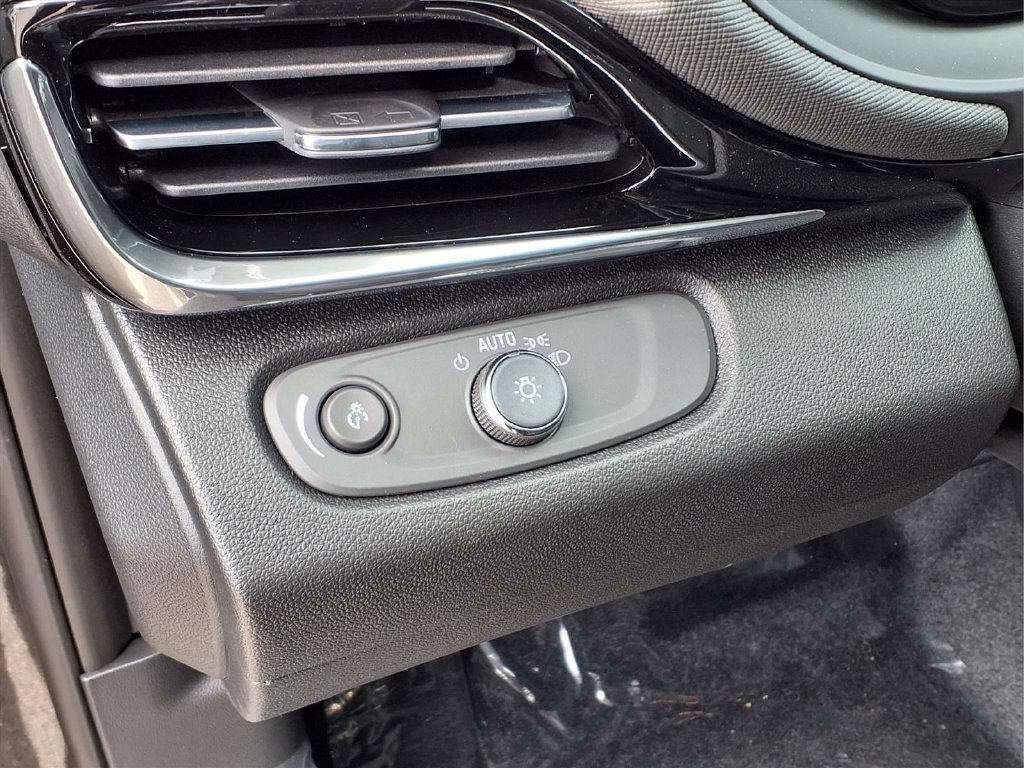 New 2026 Buick Envista Sport Touring w/ Convenience I Package FWD image 13