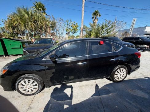 Used 2019 Nissan Sentra S FWD image 7