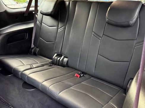 Used 2017 Cadillac Escalade ESV Luxury AWD/4WD image 15