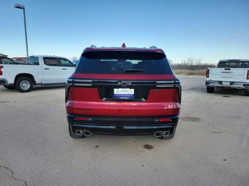 New 2026 Chevrolet Traverse RS w/ LPO, Floor Liner Package FWD image 7