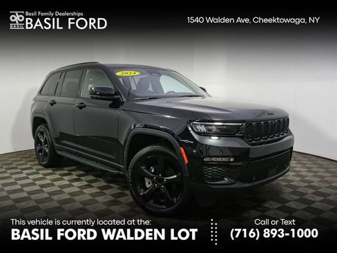 Used 2024 Jeep Grand Cherokee Limited w/ Luxury Tech Group II AWD/4WD image 1