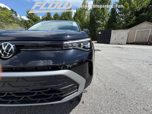 New 2026 Volkswagen Taos SE AWD/4WD image 26