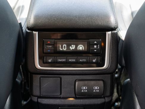 Used 2020 Subaru Ascent Limited w/ Technology Package AWD/4WD image 9