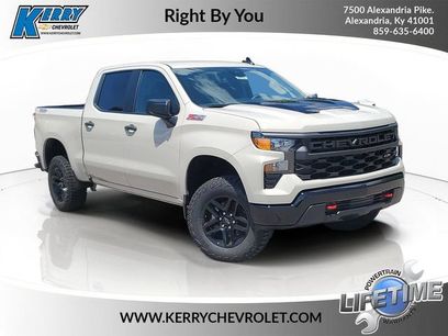 New 2026 Chevrolet Silverado 1500 Custom Trail Boss w/ LPO, Dark Essentials Package