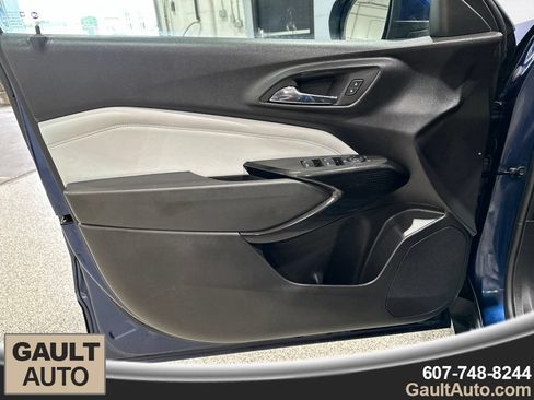 Used 2024 Chevrolet Trax LT w/ Driver Confidence Package FWD image 11