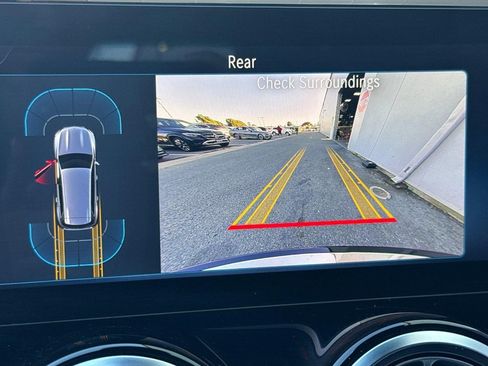 Certified 2024 Mercedes-Benz GLB 250 4MATIC image 24