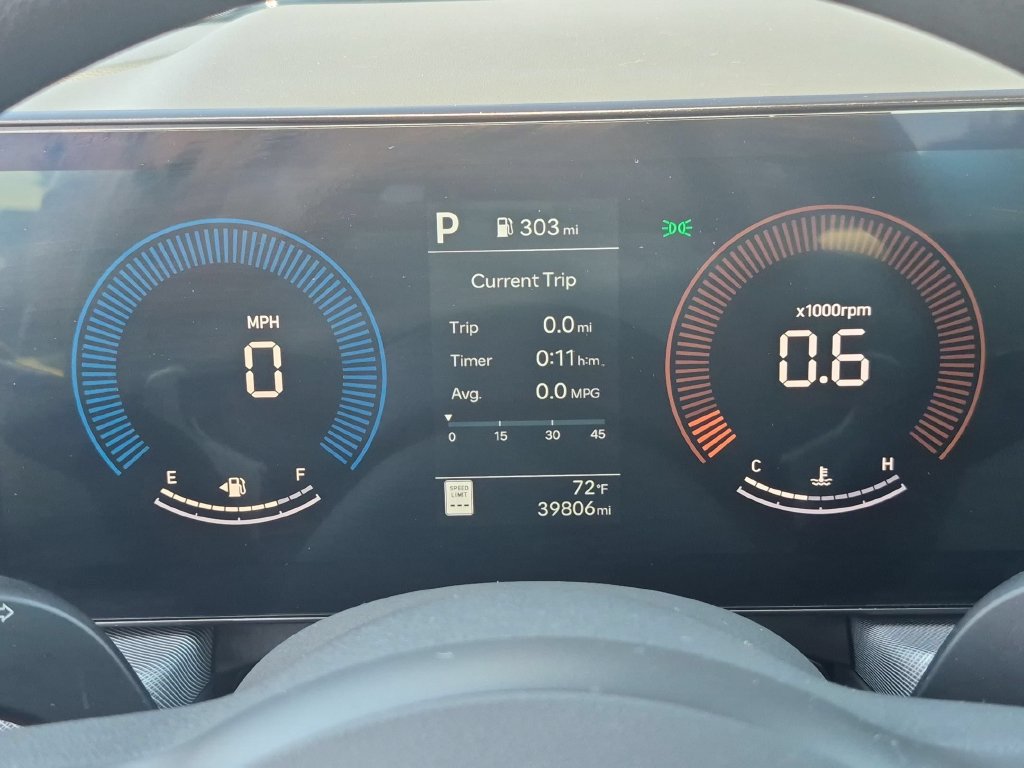 Used 2025 Hyundai Sonata SEL FWD image 16