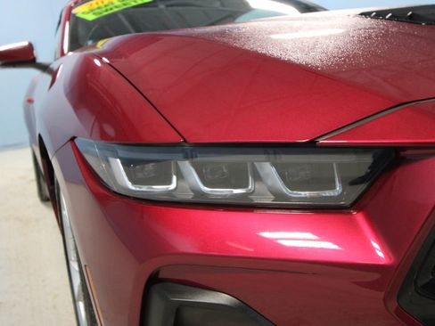 Used 2025 Ford Mustang GT Premium image 33