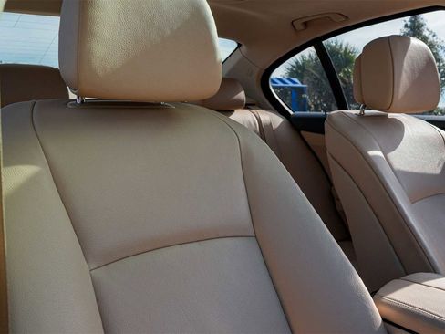 Used 2013 BMW 535i Sedan image 15