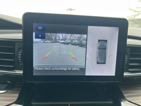 Used 2022 Ford Explorer Limited image 32