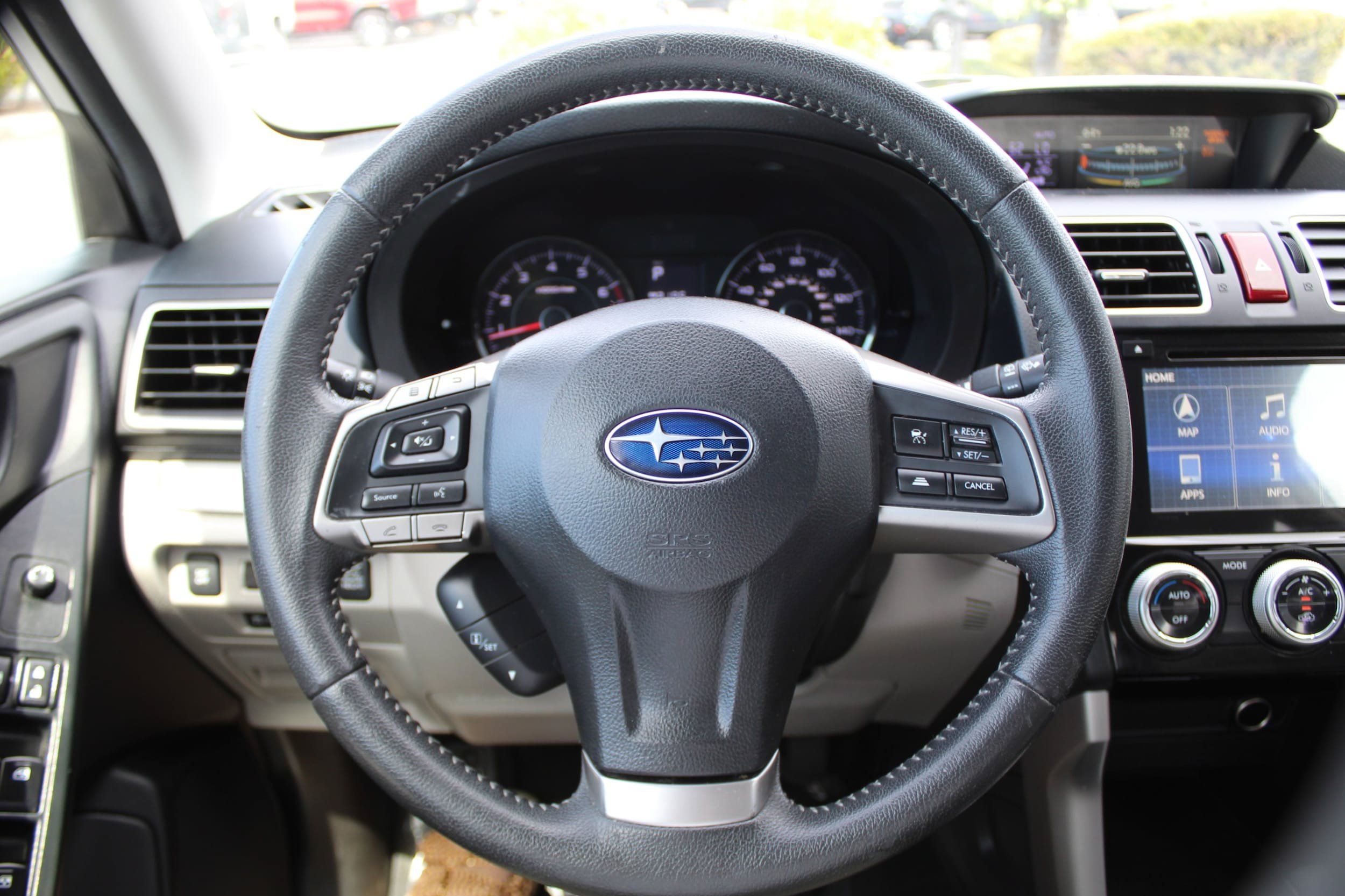 Used 2016 Subaru Forester 2.5i Touring w/ Eyesight & Navigation System AWD/4WD image 27