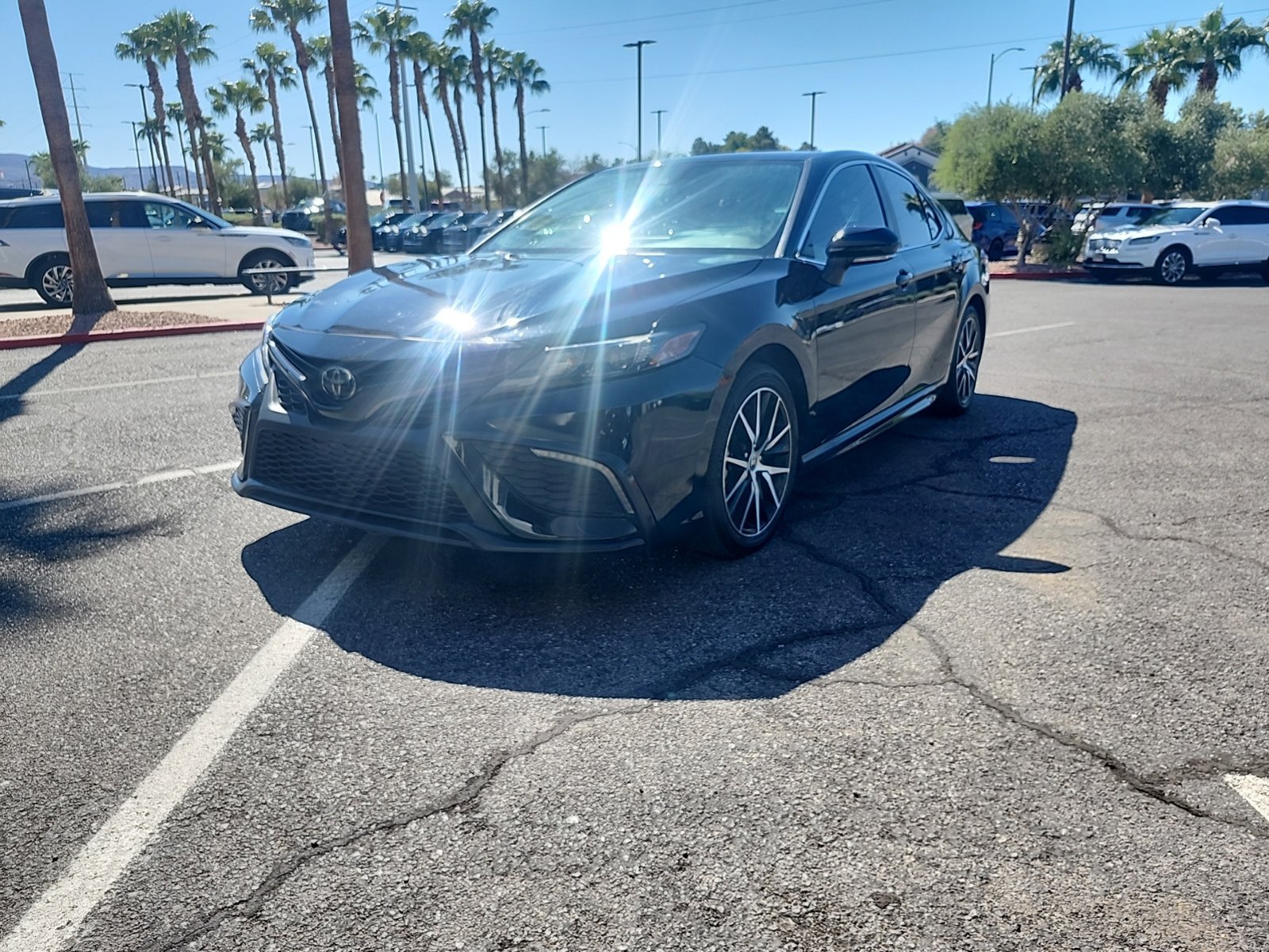 Used 2023 Toyota Camry SE w/ Audio Upgrade Package FWD image 1