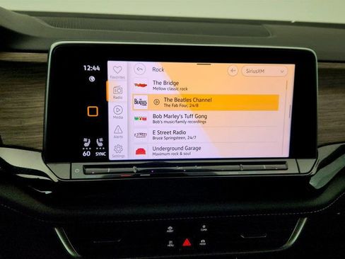 Used 2024 Volkswagen Atlas SEL Premium R-Line image 17