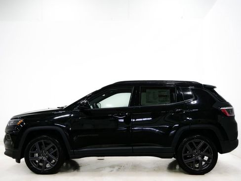 New 2026 Jeep Compass Latitude image 5