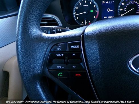 Used 2016 Hyundai Sonata SE image 39