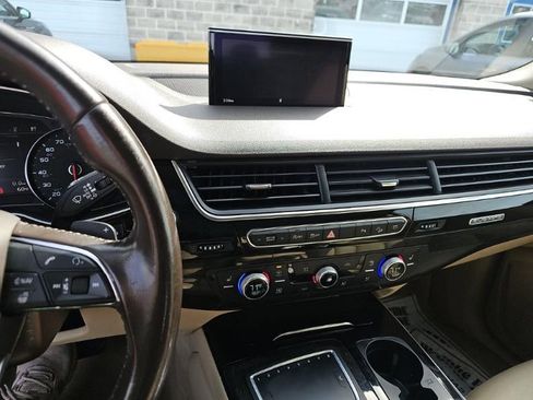 Used 2019 Audi Q7 3.0T Premium w/ Convenience Package image 12