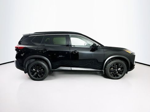Used 2023 Nissan Rogue SV w/ SV Premium B Package image 10