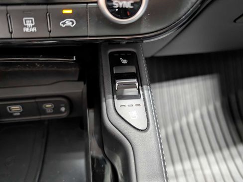 Used 2023 Kia Telluride SX Prestige AWD/4WD image 34