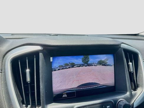 Used 2023 GMC Terrain SLT FWD image 16