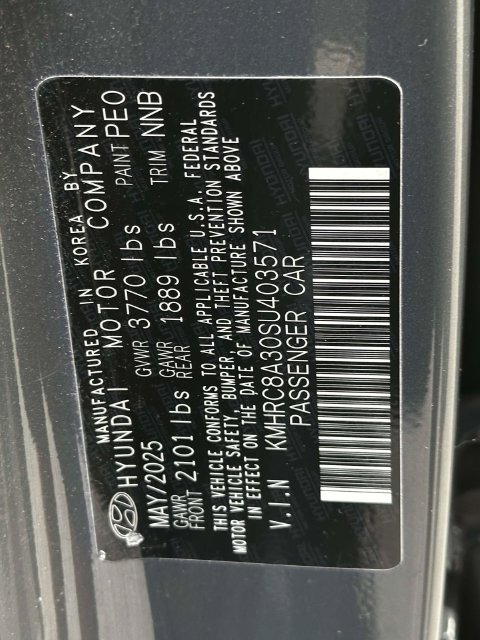Used 2025 Hyundai Venue Limited FWD image 39