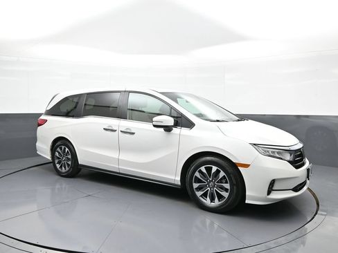 Certified 2024 Honda Odyssey EX-L image 4