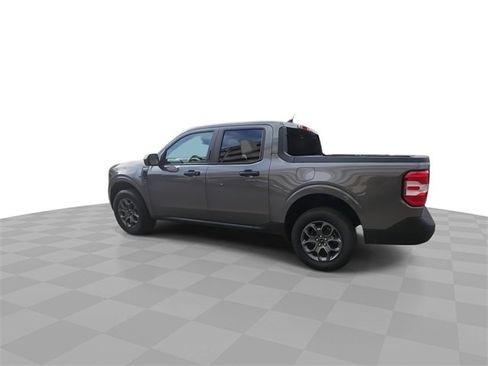 Used 2023 Ford Maverick XLT image 6