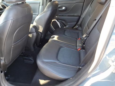 Used 2017 Jeep Renegade Trailhawk image 14