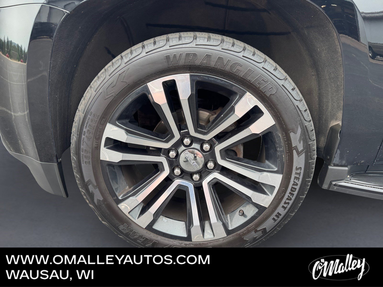 Used 2019 GMC Yukon SLT AWD/4WD image 9