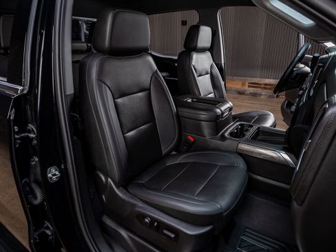 Used 2021 Chevrolet Silverado 1500 LTZ w/ Technology Package image 31