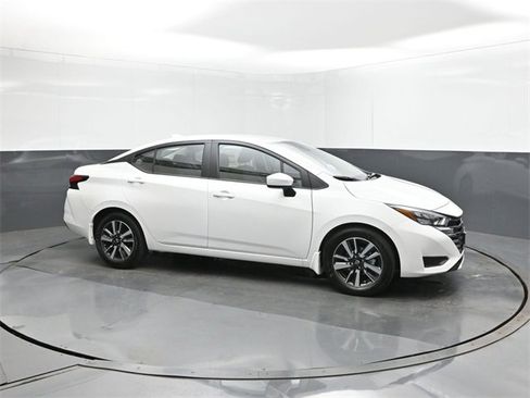 New 2025 Nissan Versa SV w/ Lighting Package image 17