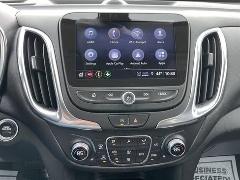 Used 2024 Chevrolet Equinox LT image 8