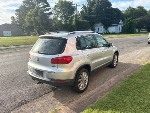 Used 2016 Volkswagen Tiguan SE AWD/4WD image 7