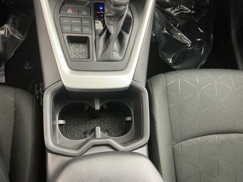 Used 2023 Toyota RAV4 XLE w/ Convenience Package image 31