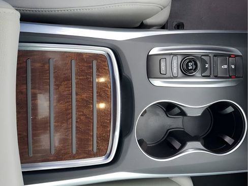 Used 2020 Acura MDX FWD image 43