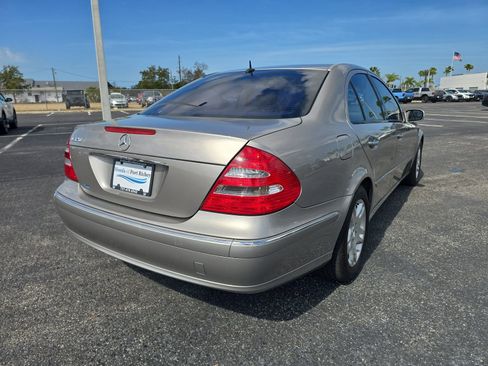 Used 2004 Mercedes-Benz E 320 Sedan image 4