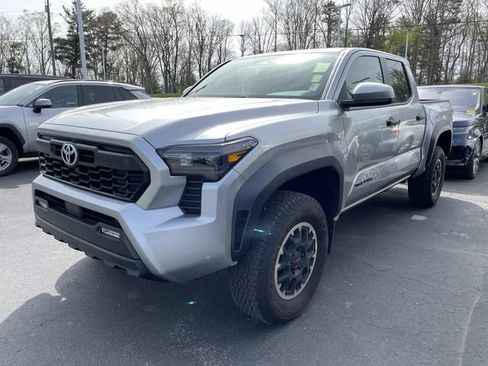 Used 2024 Toyota Tacoma TRD Off-Road image 1