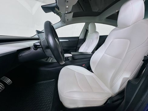 Used 2021 Tesla Model 3 Performance image 13