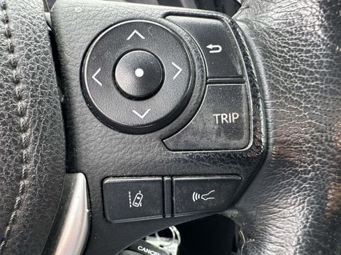 Used 2017 Toyota Corolla SE w/ Carpet Mat Package (TMS) FWD image 20