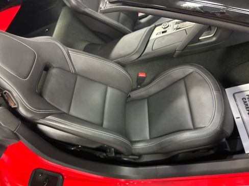 Used 2018 Chevrolet Corvette Stingray Coupe w/ 1LT RWD image 22