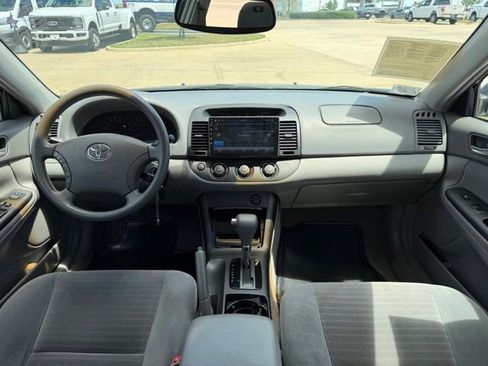 Used 2005 Toyota Camry FWD image 20