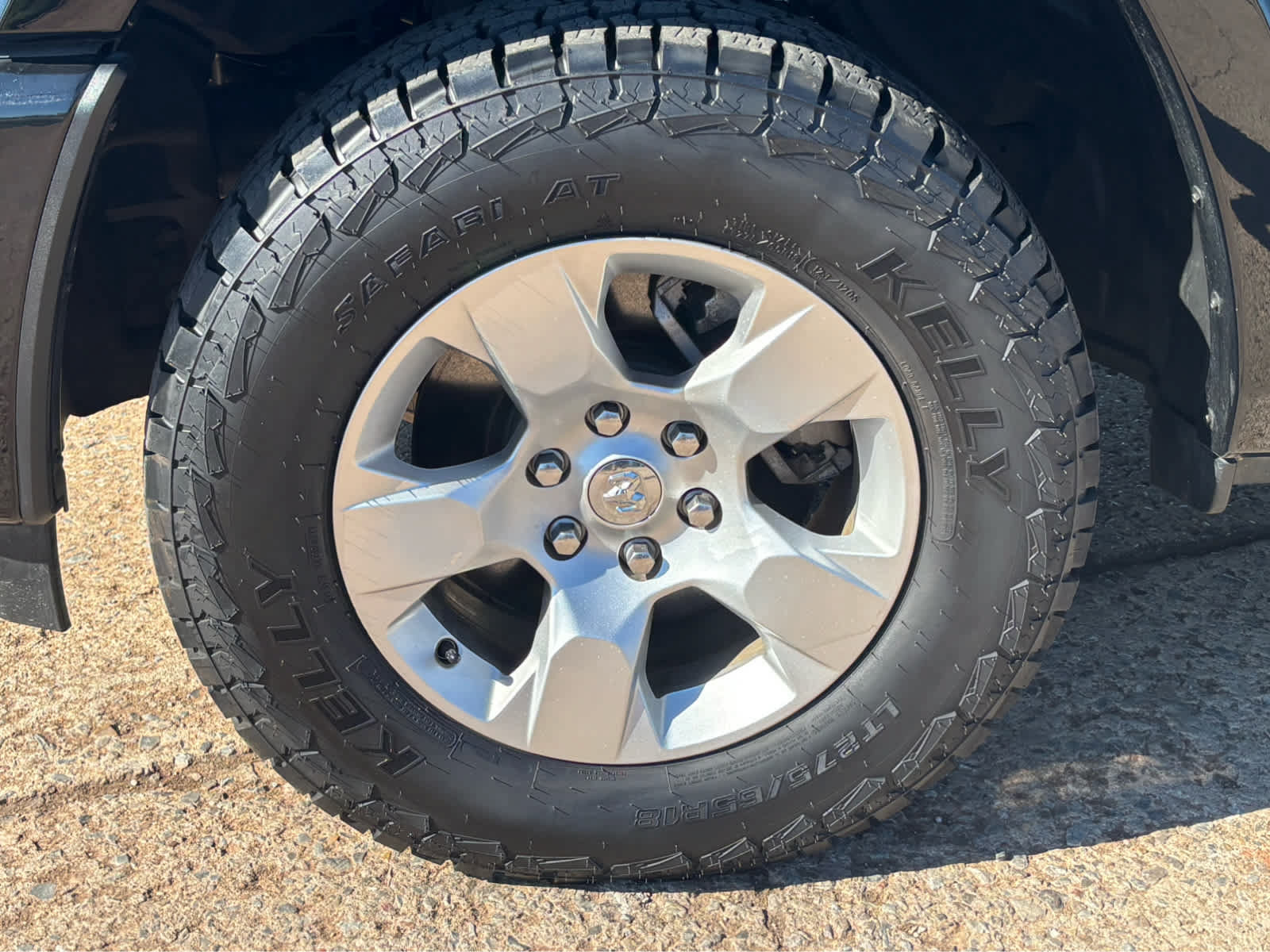 Used 2025 RAM 1500 Big Horn AWD/4WD image 9