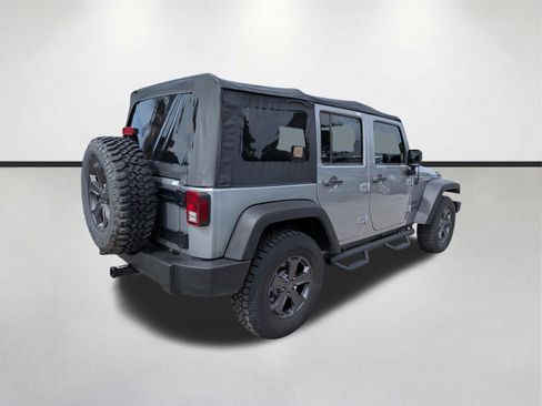 Used 2016 Jeep Wrangler Unlimited Sport w/ Connectivity Group AWD/4WD image 4