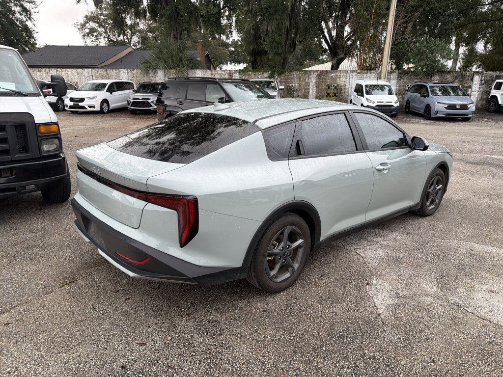 Certified 2025 Kia K4 FWD image 5