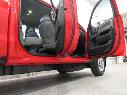 Used 2019 Chevrolet Silverado 2500 W/T image 23