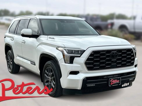 Used 2024 Toyota Sequoia Platinum image 1