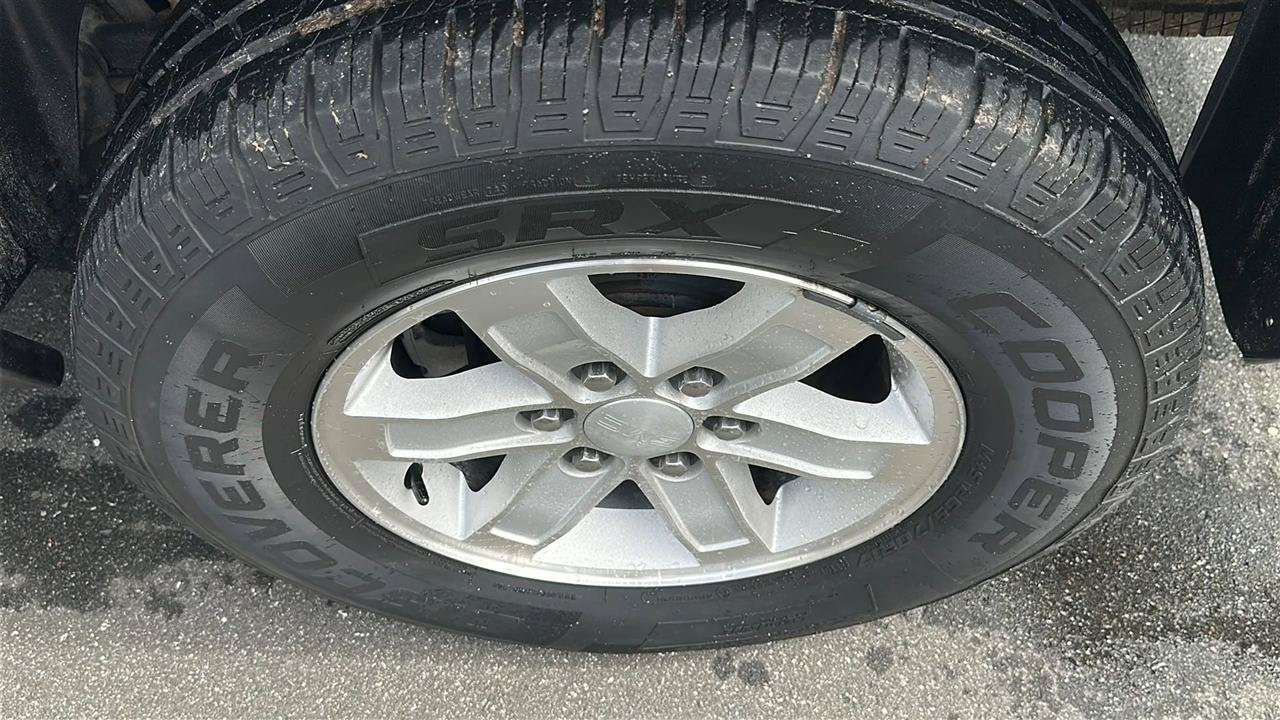 Used 2014 GMC Yukon XL SLT RWD image 17
