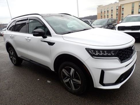 Certified 2021 Kia Sorento EX w/ Panoramic Sunroof Package image 5